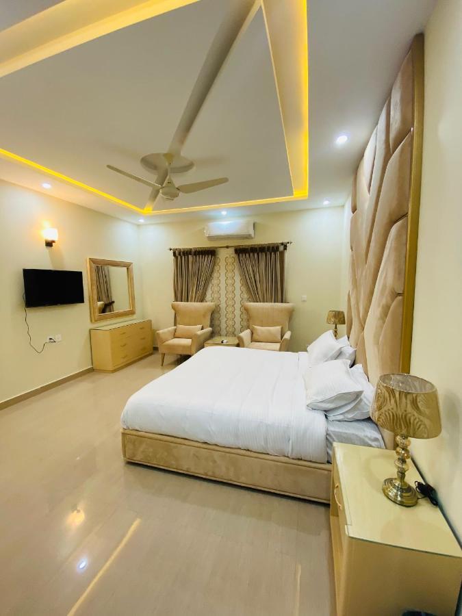 Bed and Breakfast Continental Boutique House Исламабад Экстерьер фото
